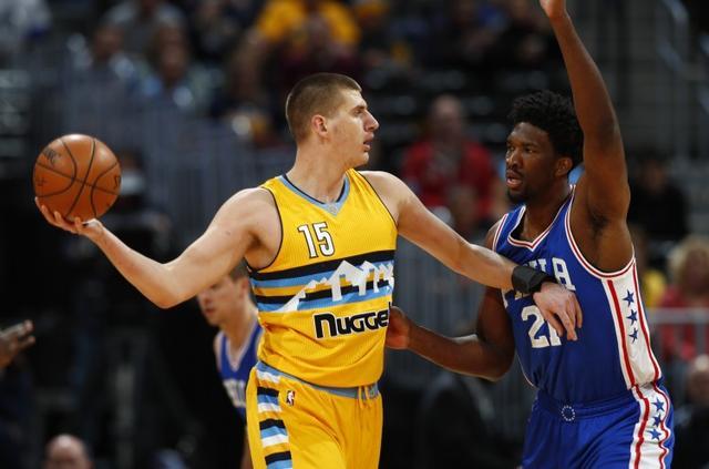 擦背后更深 擦背后更深